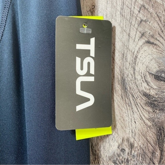 Tesla / TSLA- Boy’s Black Gear Compression Baselayer Pants NWT- Sz. 8 (Small) - Picture 3 of 8